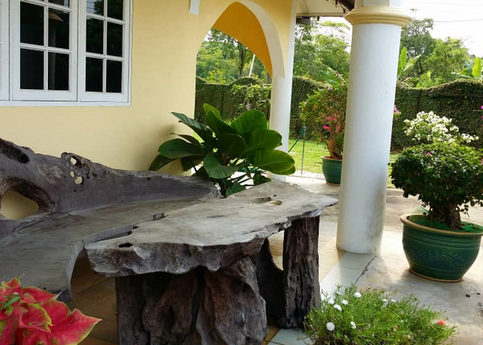 homestay paling murah kuching